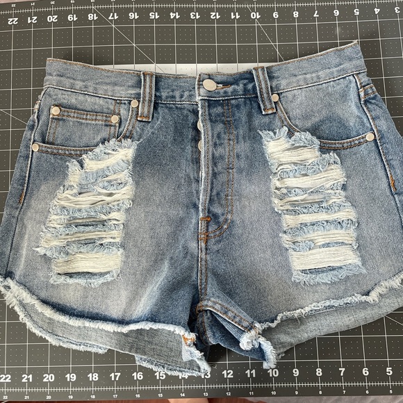 MINKPINK Light Wash Blue Slasher Denim Shorts L - Picture 6 of 13